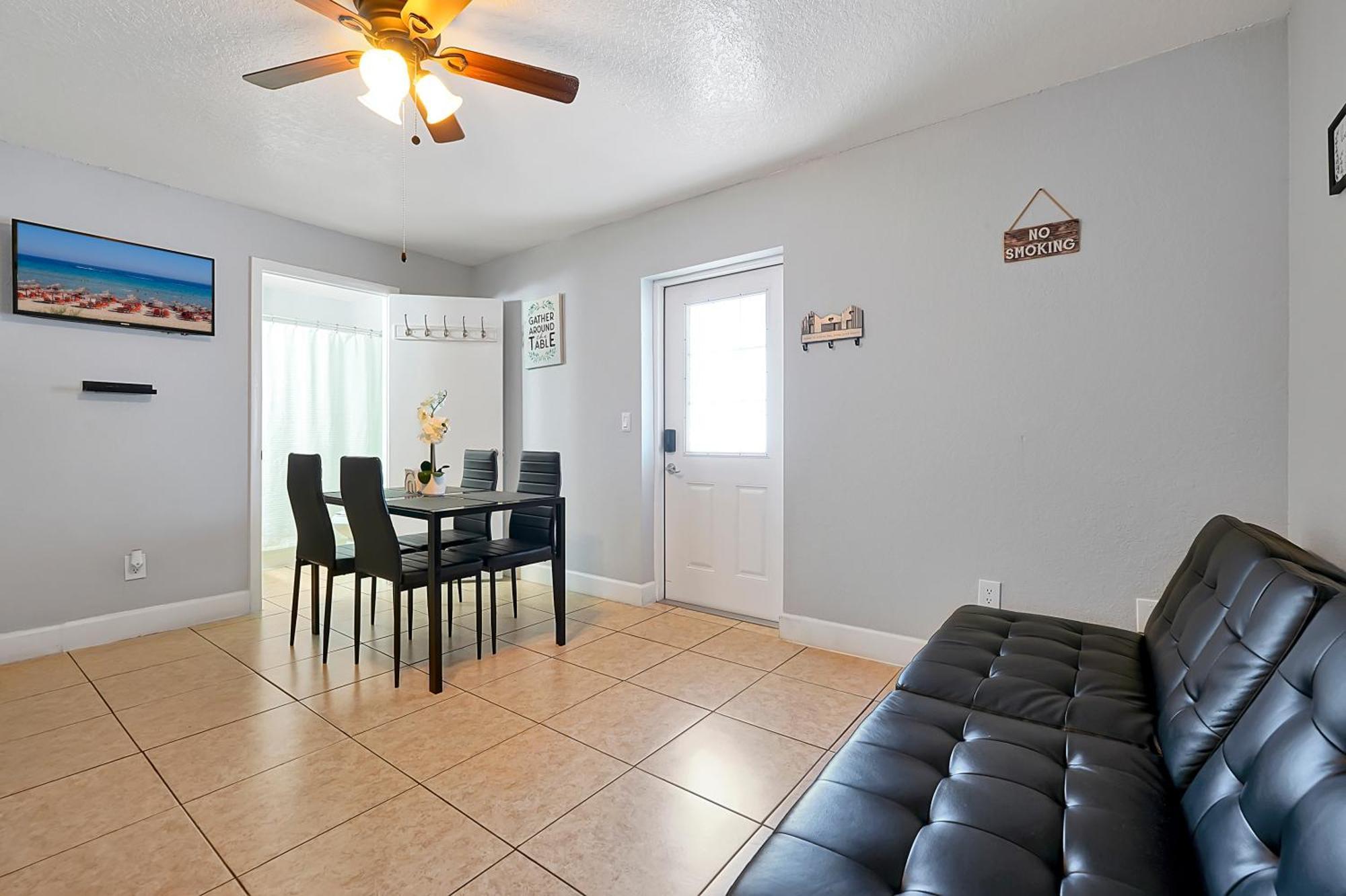 Comfortable Private Room In Tampa: The Wanderlust Zewnętrze zdjęcie