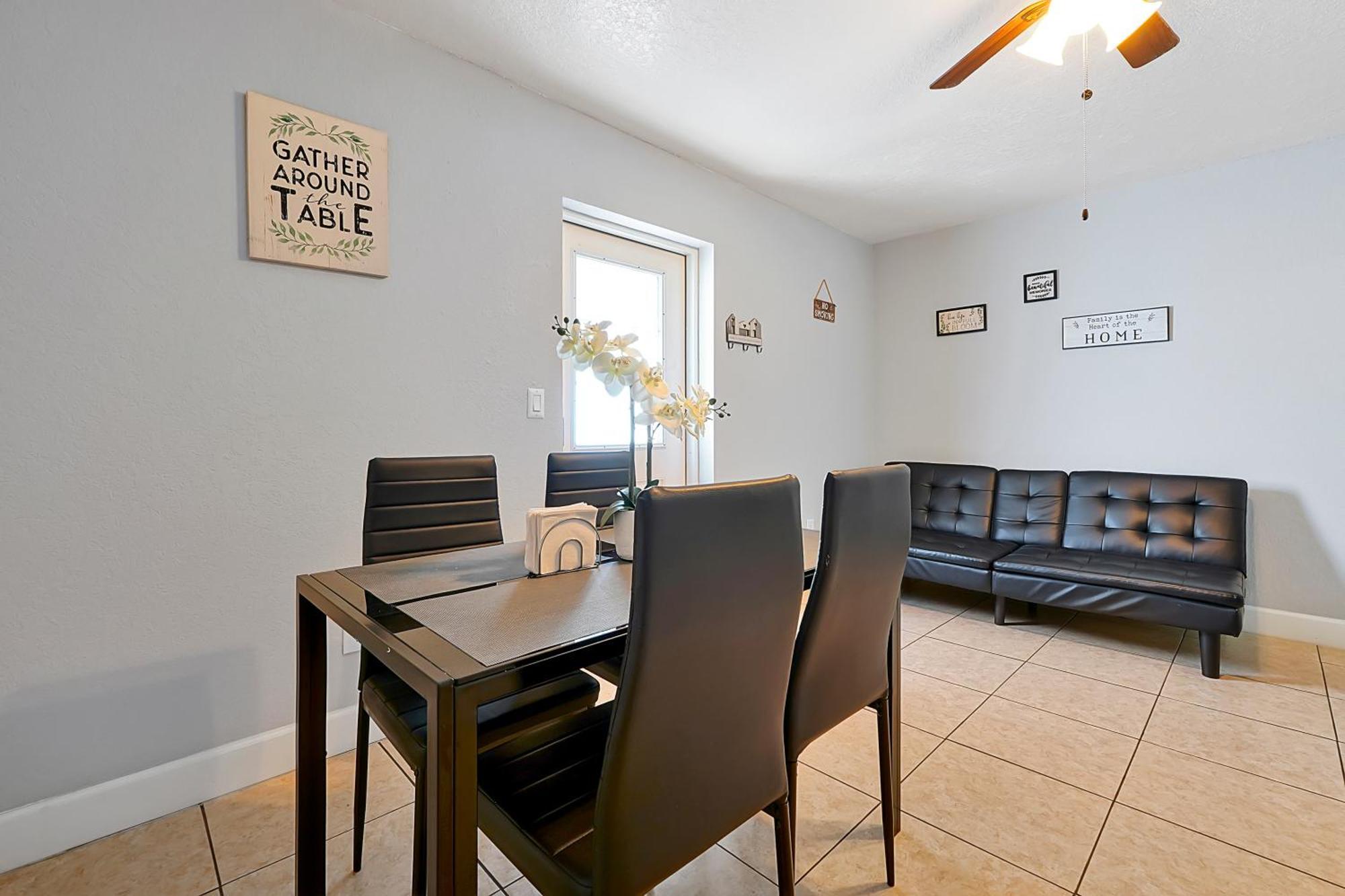 Comfortable Private Room In Tampa: The Wanderlust Zewnętrze zdjęcie